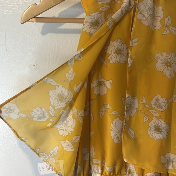 Adrianna Papell NWT Yellow with White Flowers Halter Maxi Dress Size 8 Wedding - Picture 9 of 11